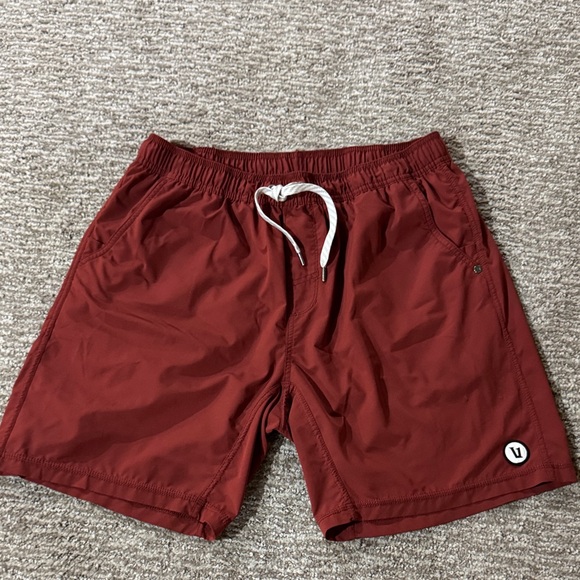 Vuori Kore Shorts - Picture 1 of 4